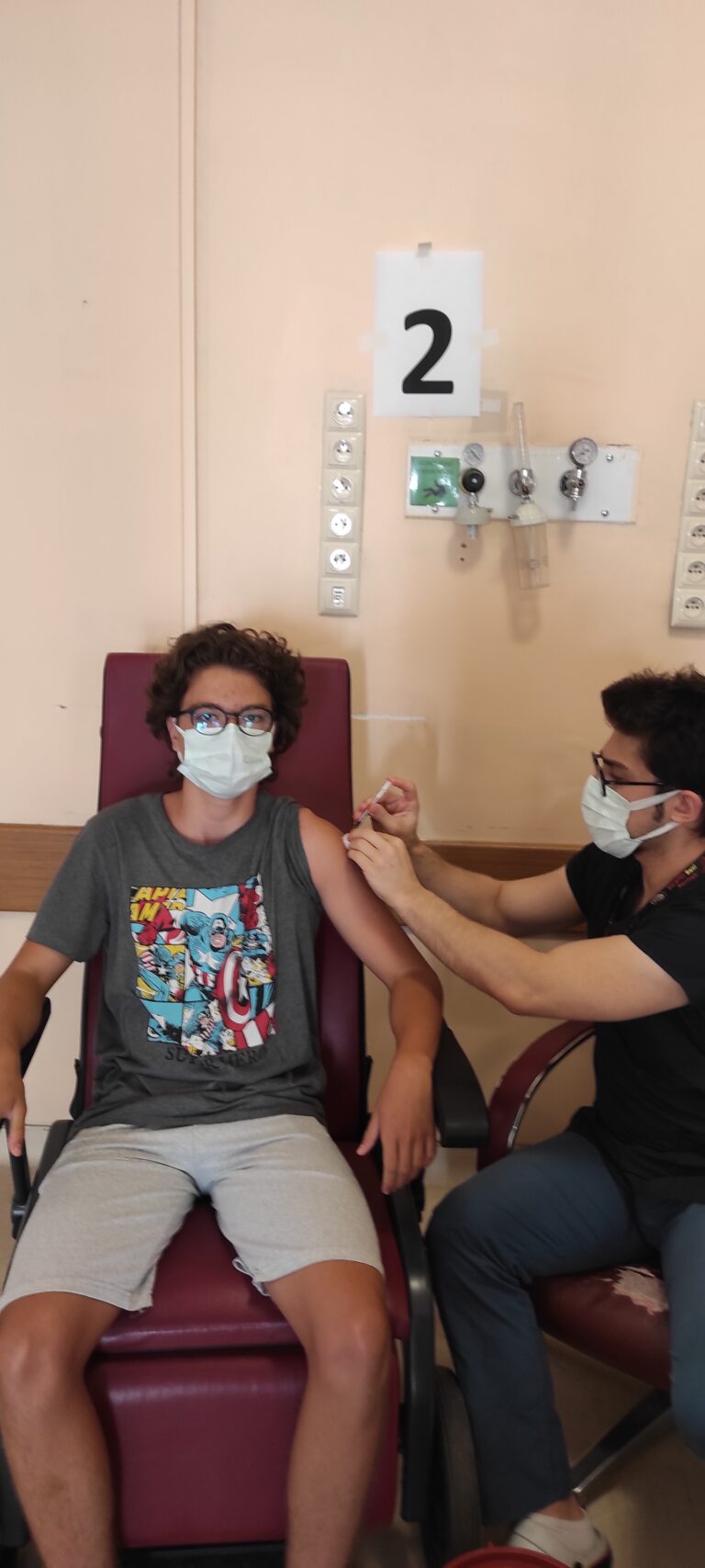 BioNTech Sonrası Yan Etkiler ve Komplikasyonlar